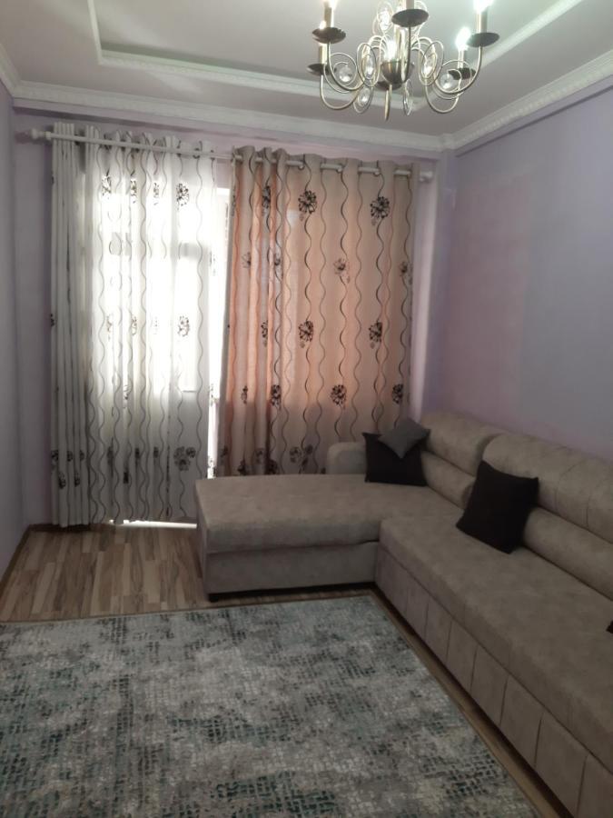 Diplomat Apartments Bishkek Esterno foto