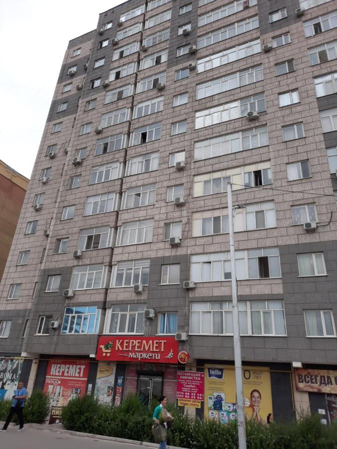 Diplomat Apartments Bishkek Esterno foto